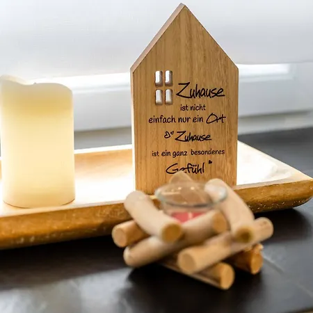 Litzi's Schwarzwald Mit Kamin 아파트